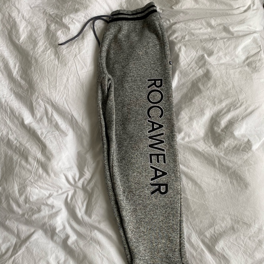 Rocawear heather gray comfy joggers